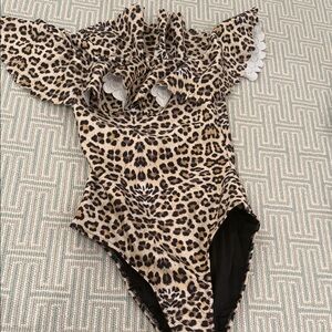 Leopard Print Ruffle Swimsuit